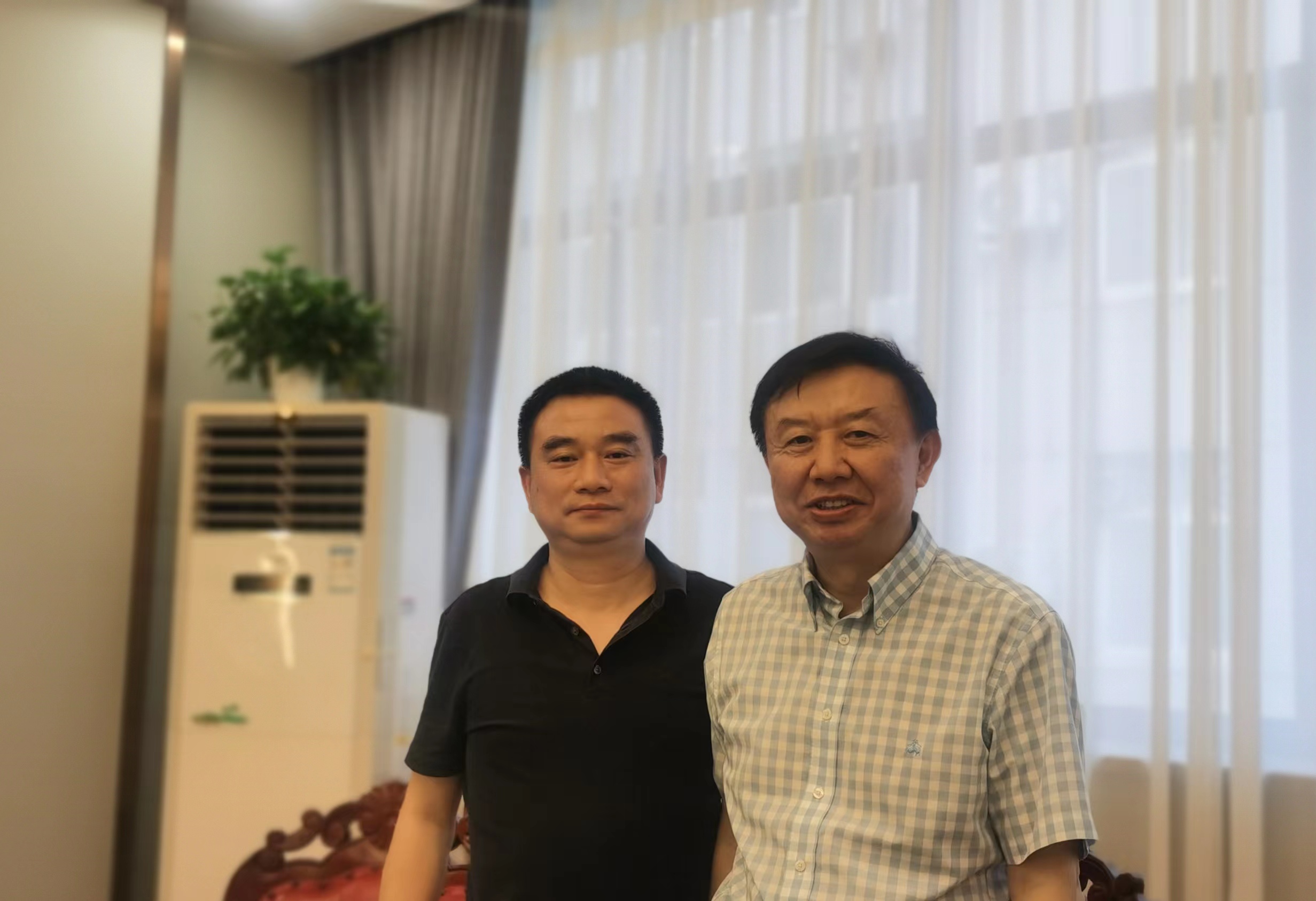 王弢博士帶隊(duì)拜會(huì)馬丁院士團(tuán)隊(duì)，啟動(dòng)HPV自測(cè)合作